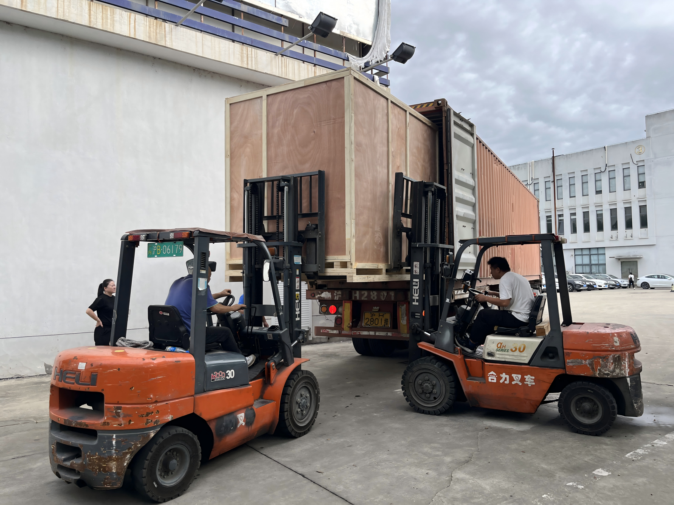 معدات الفحص الأمنية الكبيرة المخصصة الخاصة بنا المرسلة إلى روسيا